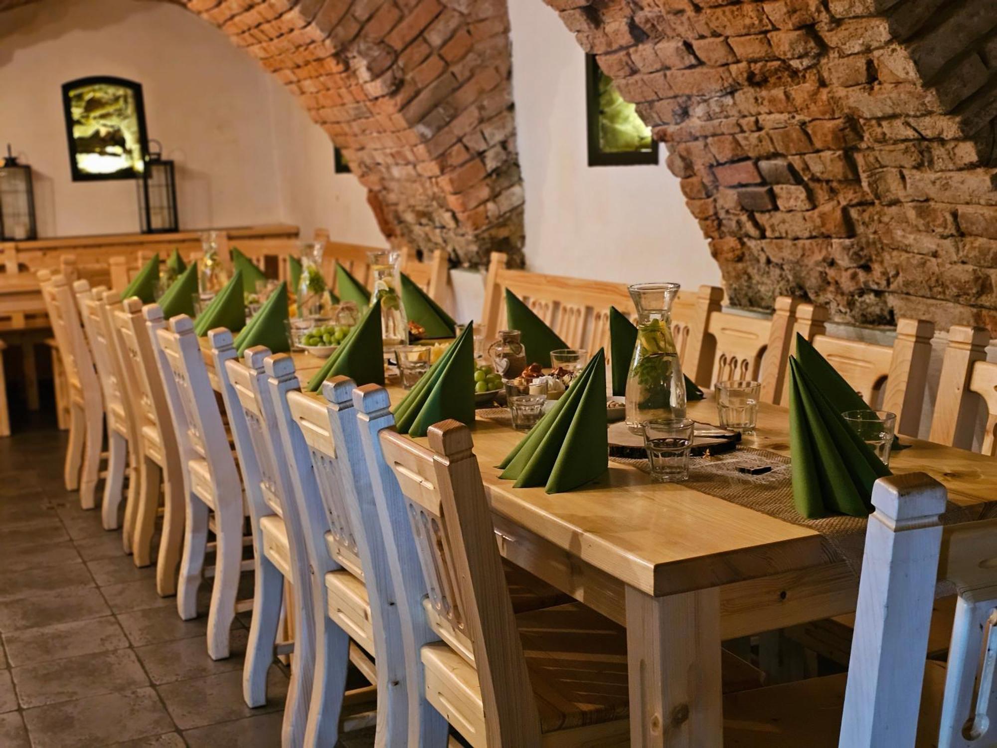 Balonovy Hotel A Pivovar Radesin ภายนอก รูปภาพ